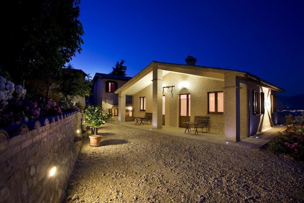 Agriturismo Il Girasole มอนเตฟัลโก ภายนอก รูปภาพ